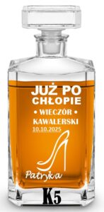 Karafka z grawerem na wieczór kawalerski