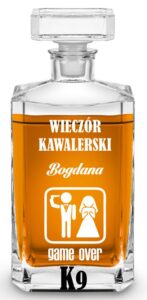 Karafka z grawerem na wieczór kawalerski