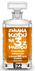 Karafka z grawerem na urodziny