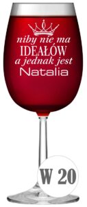 Kieliszek do wina z grawerem z krosno