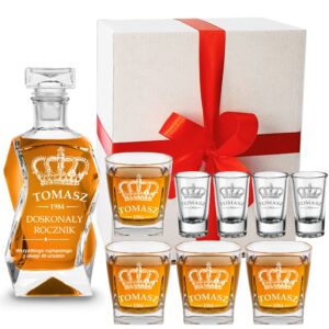 Karafka z grawerem szklanki i kieliszki